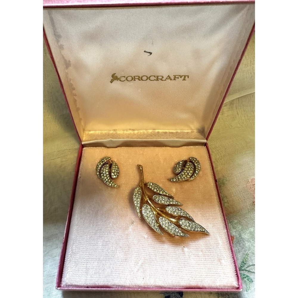Corocraft Brooch & Earrings Set Rhinestone Leaf Gold Tone Original Box